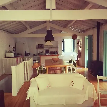 Casa De Fontaiscos Ponte (Sequeiros)