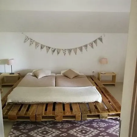 Casa De Fontaiscos * Ponte (Sequeiros)